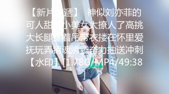 【万万姐姐】还是姐姐会玩，浴室到床上，紫薇啪啪把小伙爽翻【27v】 (10)