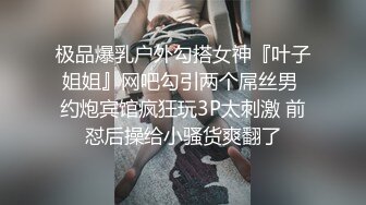 长相甜美萌妹约了个炮友过来啪啪，脱光光蹲着口交互摸上位骑乘侧入，多种姿势搞完再跳蛋自慰