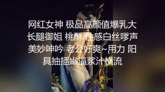 独居小虎牙美少妇笑起来很甜，全裸自慰，粉穴保养的很粉嫩