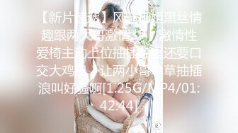 纸箱厂女厕全景偷拍漂亮的少妇❤️肥臀肥鲍鱼一条黑黑的逼缝