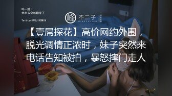 顶级G奶刚播甜美小姐姐浴室洗澡湿身诱惑，坐在马桶上揉捏奶子，极品大奶很想捏一把，张开双腿无毛粉穴