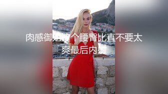  小骚逼露脸洗干净了伺候小哥哥诱惑狼友，舔鸡巴的样子好骚吸蛋蛋，深喉抽插，后入草屁股