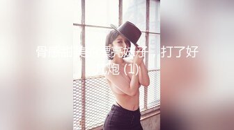 KTV女厕全景偷拍超好的身材、高颜值、大美腿极品美女尿尿