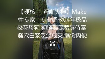 ✿长筒靴牛仔裤✿巅峰女神顶级精盆 翘臀骚货牛仔裤半脱 自己抱起美腿露出小骚逼让大鸡巴爸爸插入，极品大长腿反差婊