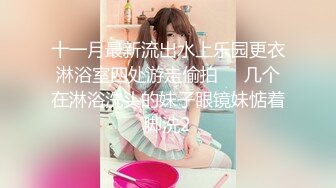 女的好丰满奶子都下垂了