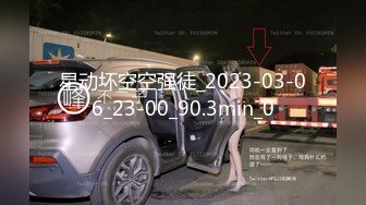 五官精致极品小女友，纯欲系小美人，半脱内裤美腿足交，慢慢插入嫩穴，主动骑乘位，深插到底