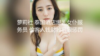   丝情小少妇跟小哥激情啪啪，直接在凳子上爆草玩弄，交大鸡巴激情上位无套抽插，浪叫呻吟对着镜头射在嘴里