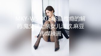 STP22493 深夜场背带长裙极品女 坐在身上揉捏奶子 开档丝袜掰穴 双腿肩上扛抽插猛操